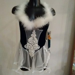 ONLY ONE!  Faris holiday chemise